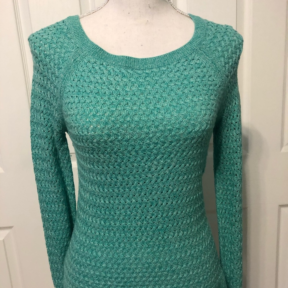 American Eagle Outfitter Women’s Sweater